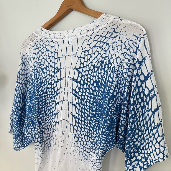 Alberto Makali 3/4 Dolman Sleeve Blue & White Patterned Sweater Size Small - Picture 4 of 7